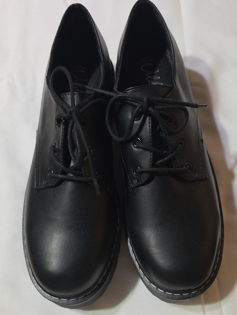 Wild Pair Womens Rainee Lace Up Oxford Flats